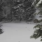 Les Cascades 3*