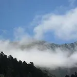 Les Cascades Hotel 3*