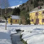 Les Cascades Szálloda 3*