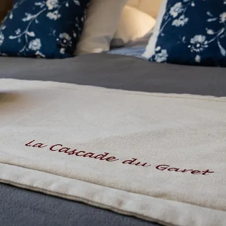Les Cascades Hotel