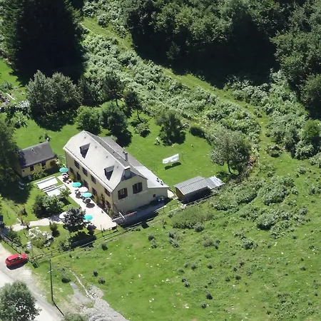 ホテル Les Cascades 3*