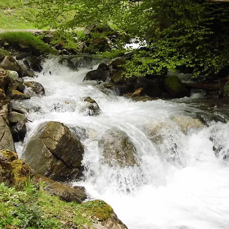Les Cascades