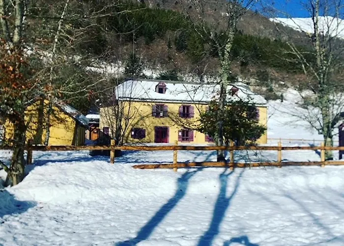 ホテル Les Cascades ラ・モンジー