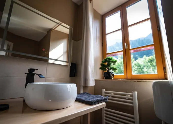 Les Cascades ホテル 3*